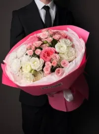 Buchet Iubire Înflorită