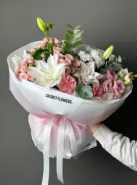 Buchet Finețe și Lumină