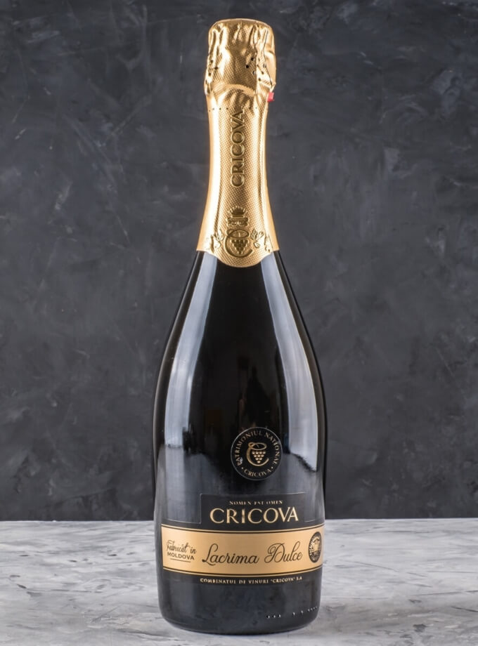 VIN SPUMANT LACRIMA DULCE ALB DULCE 0.75L